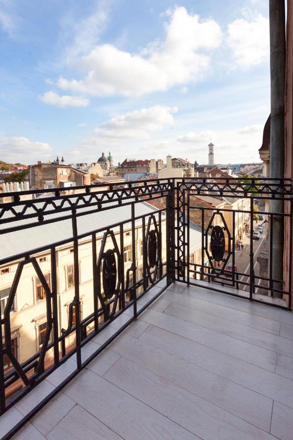 Leogrand Apartments On Khmelnytskoho 11 Lviv Exterior photo